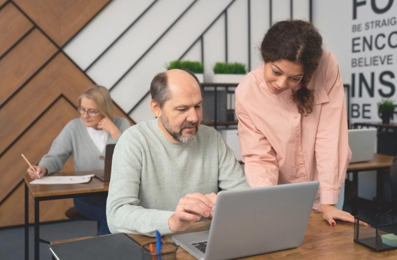 Teamarbeit im Büro